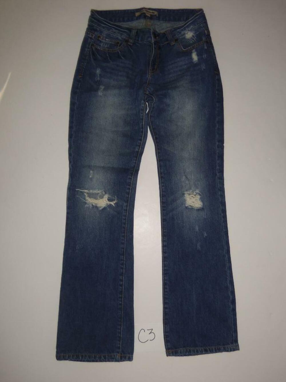 Forever 21 Twenty One Blue Jeans Size 27 Distressed Boot Cut -0618C03